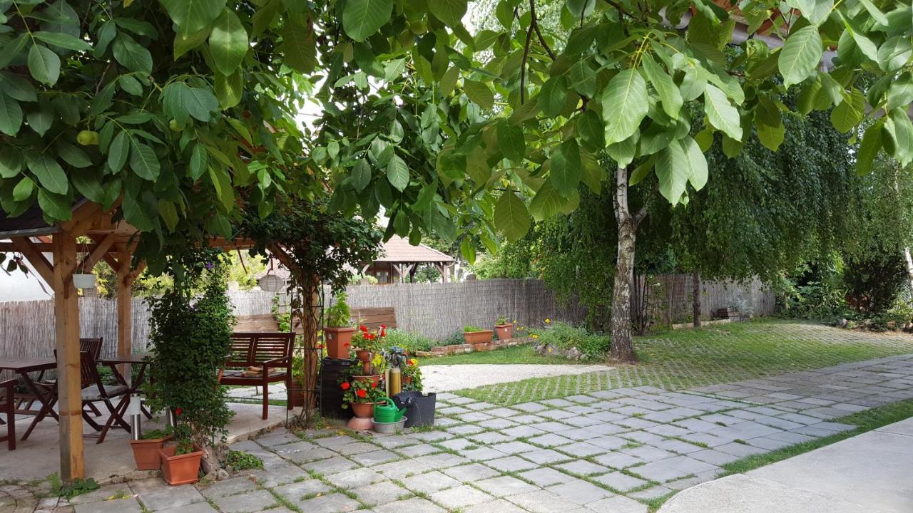 Levandium Apartman Apartamento Miskolc Exterior foto